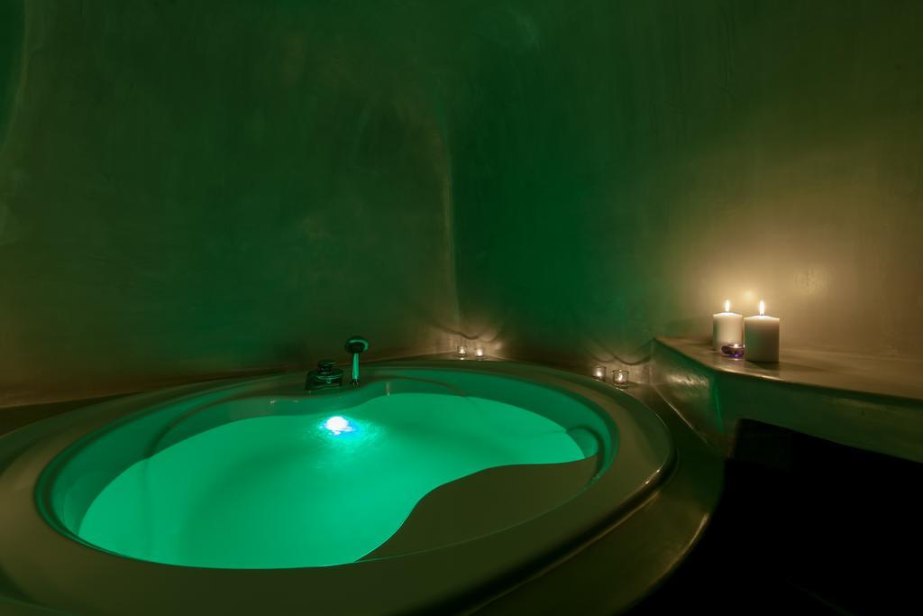 Evmenia Luxury Cave Villa Oia  Habitación foto