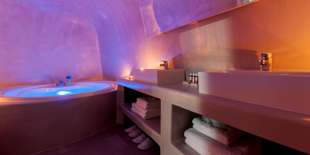 Evmenia Luxury Cave Villa Oia  Habitación foto